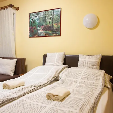 Erika Apartmanhaz * 久洛