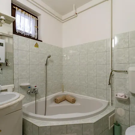 Lägenhet Erika Apartmanhaz Gyula