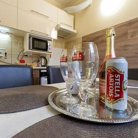 Erika Apartmanhaz Lägenhet *