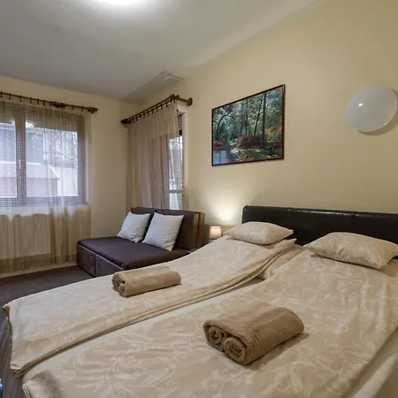 Erika Apartmanhaz Lägenhet Gyula