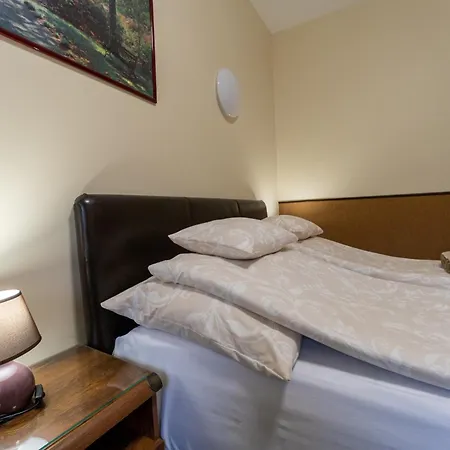 Erika Apartmanhaz * Gyula