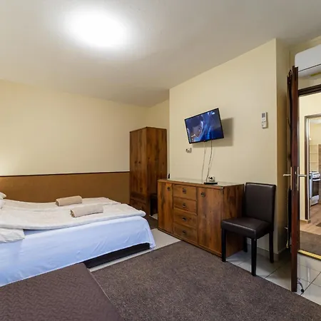 Erika Apartmanhaz Lägenhet