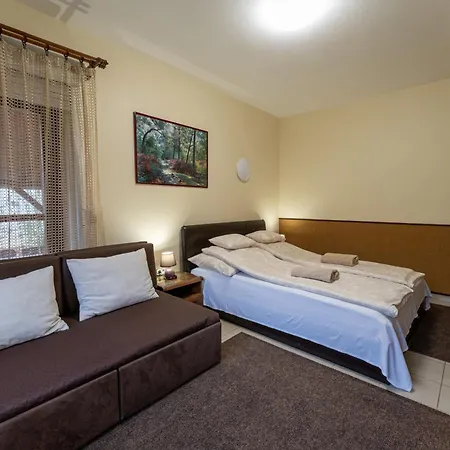 Erika Apartmanhaz Lägenhet