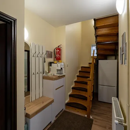 Erika Apartmanhaz Lägenhet Gyula